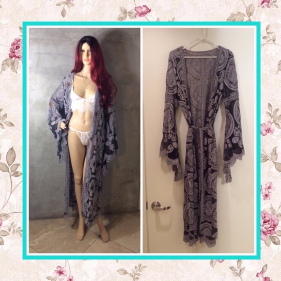 🌸 KIMONO ROBE CARDIGAN BLACK GRAY BELL SLEEVE LACE BOHO KIMONO FESTIVAL GYPSY - Picture 1 of 7